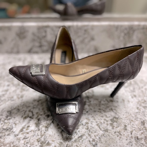 DKNY HEELS - Picture 1 of 1